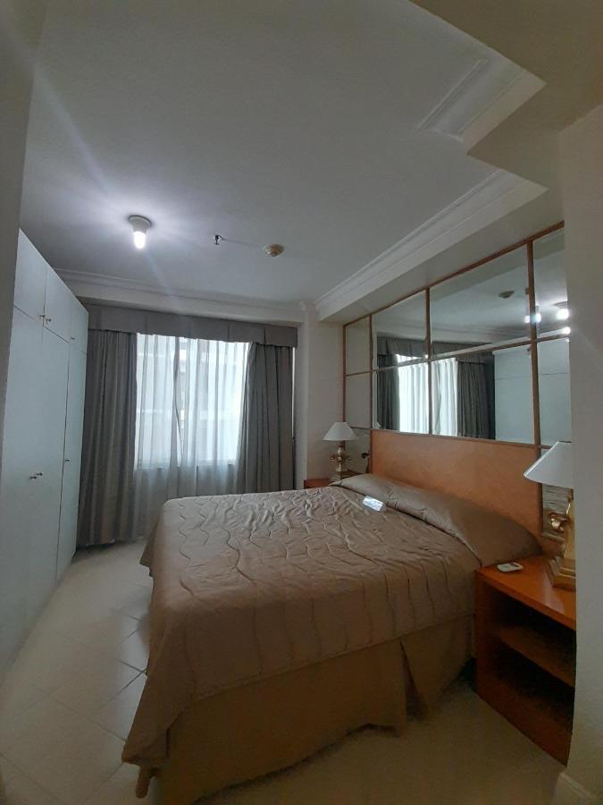 Batavia Hotel & Serviced Apartments Giacarta Esterno foto