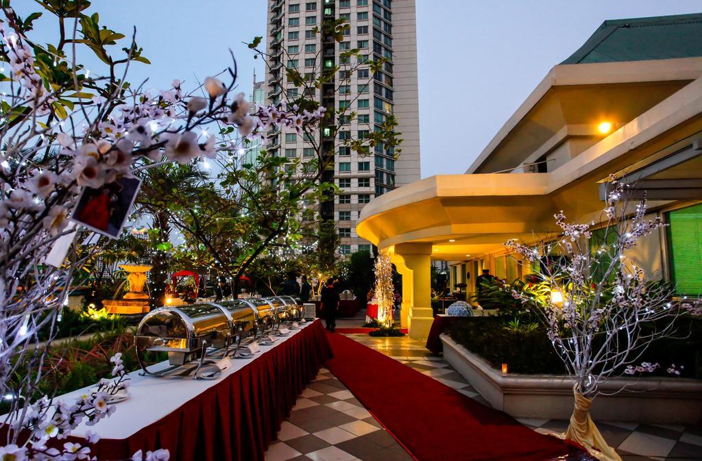 Batavia Hotel & Serviced Apartments Giacarta Esterno foto